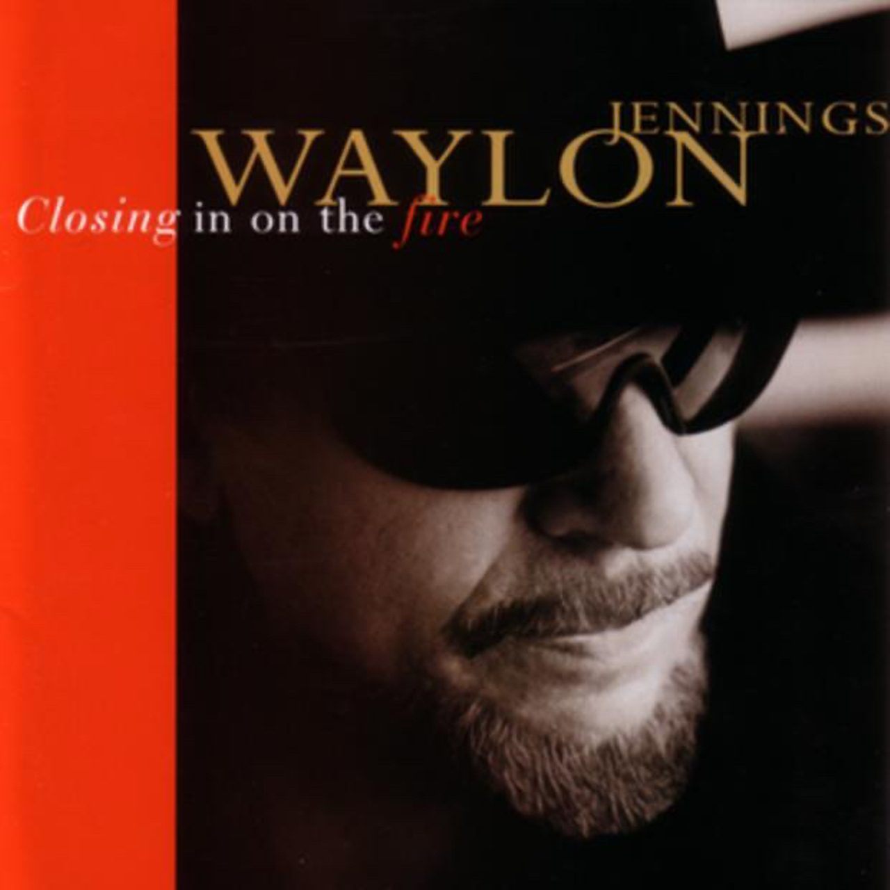 Waylon Jennings – Closing In On The Fire cover album