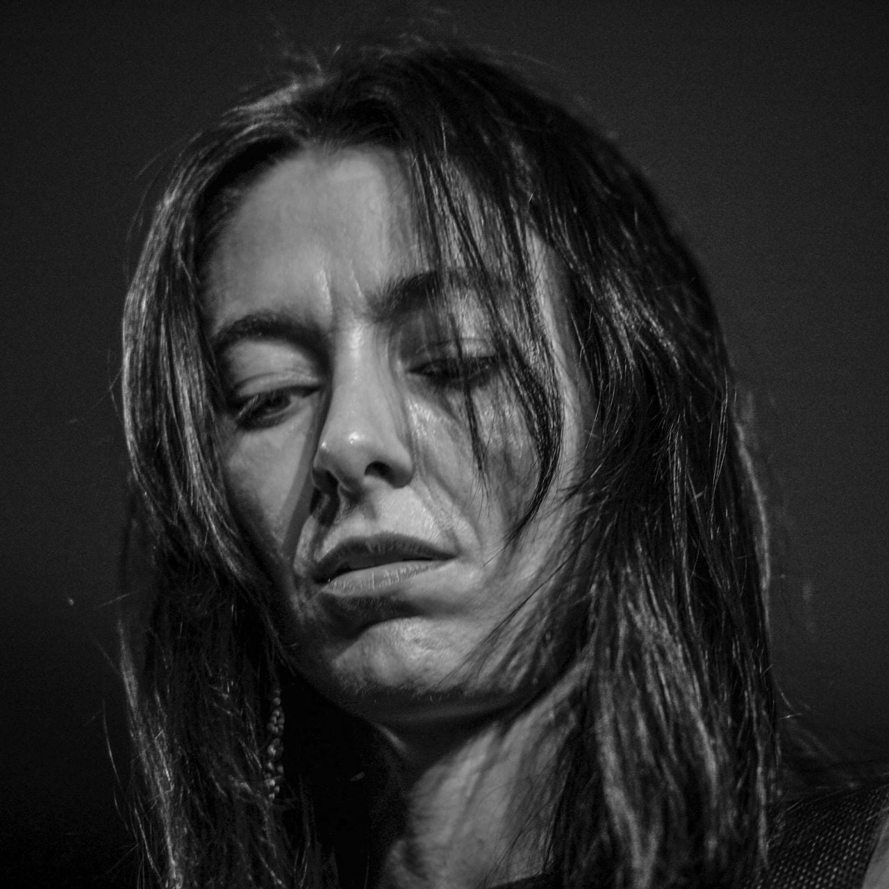 Kara Grainger Articolo picture