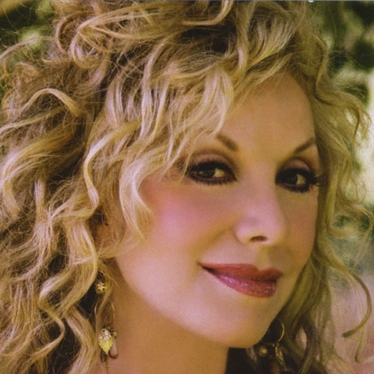 Stella Parton picture