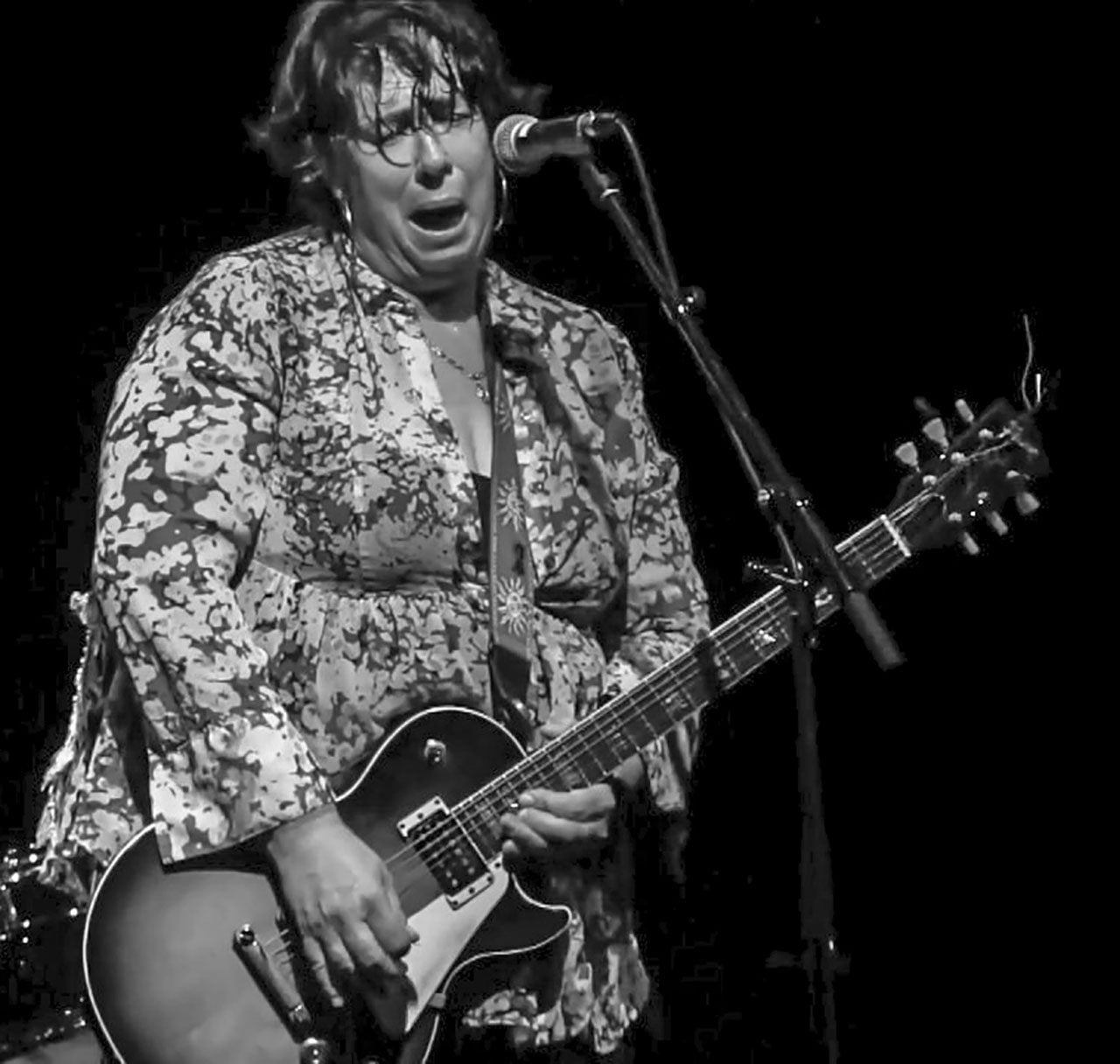 Joanna Connor da un articolo su Il Blues Magazine