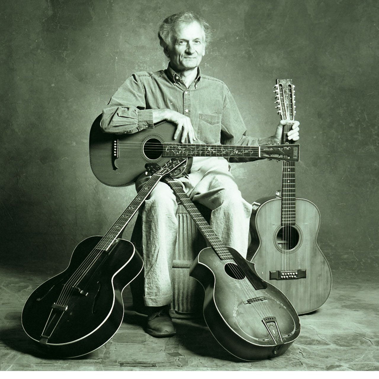 Mike Seeger Articolo picture