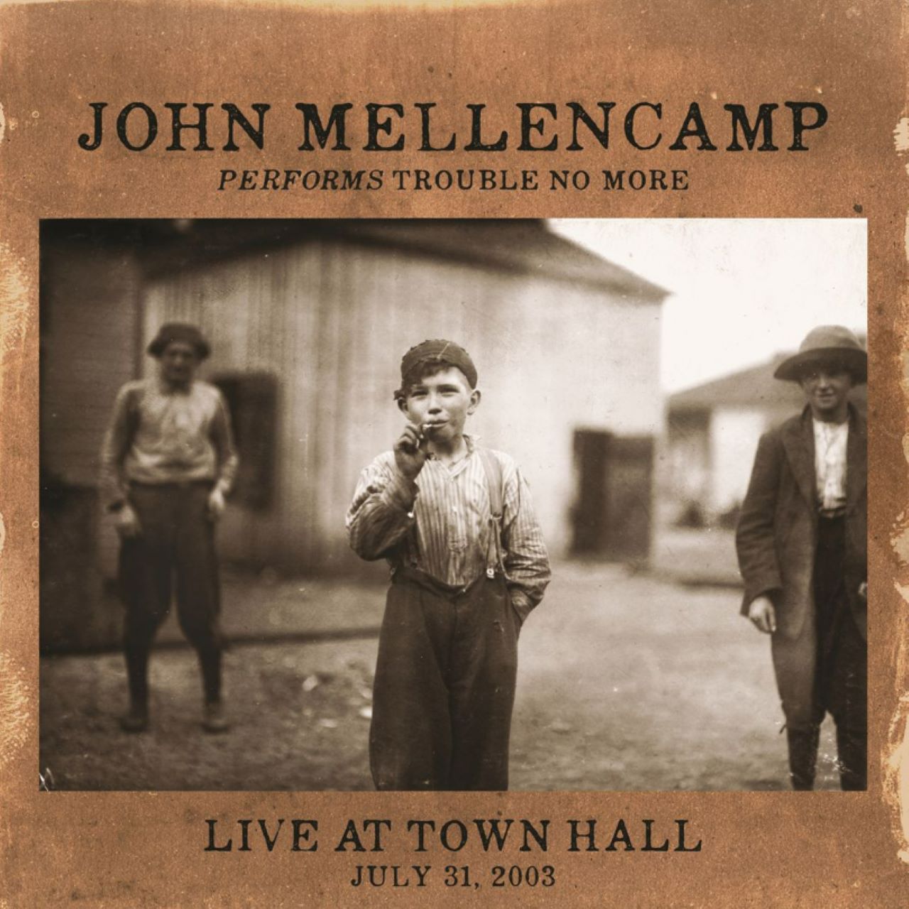 Recensione album di John Mellencamp - Live At Town Hall, July 31, 2003 a cura di Mauro Zambellini, su Thelongjourney.it
