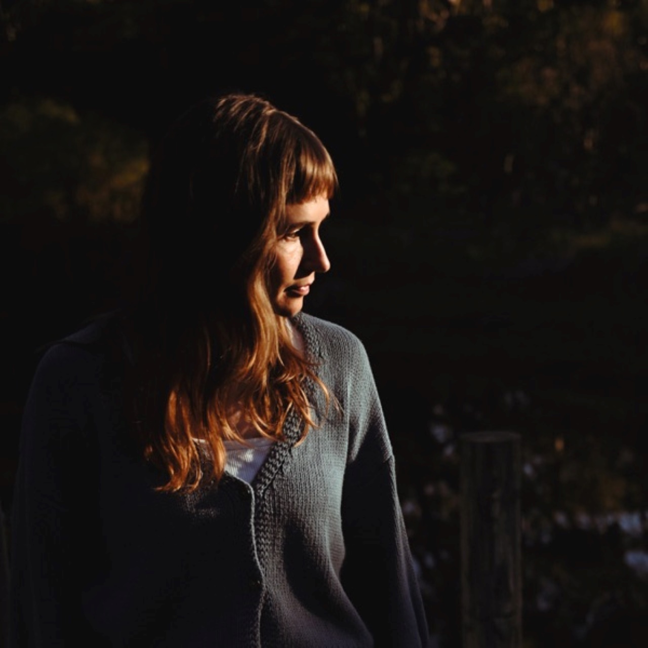 Isabel Rumble – Hold Everything Lightly cover album
